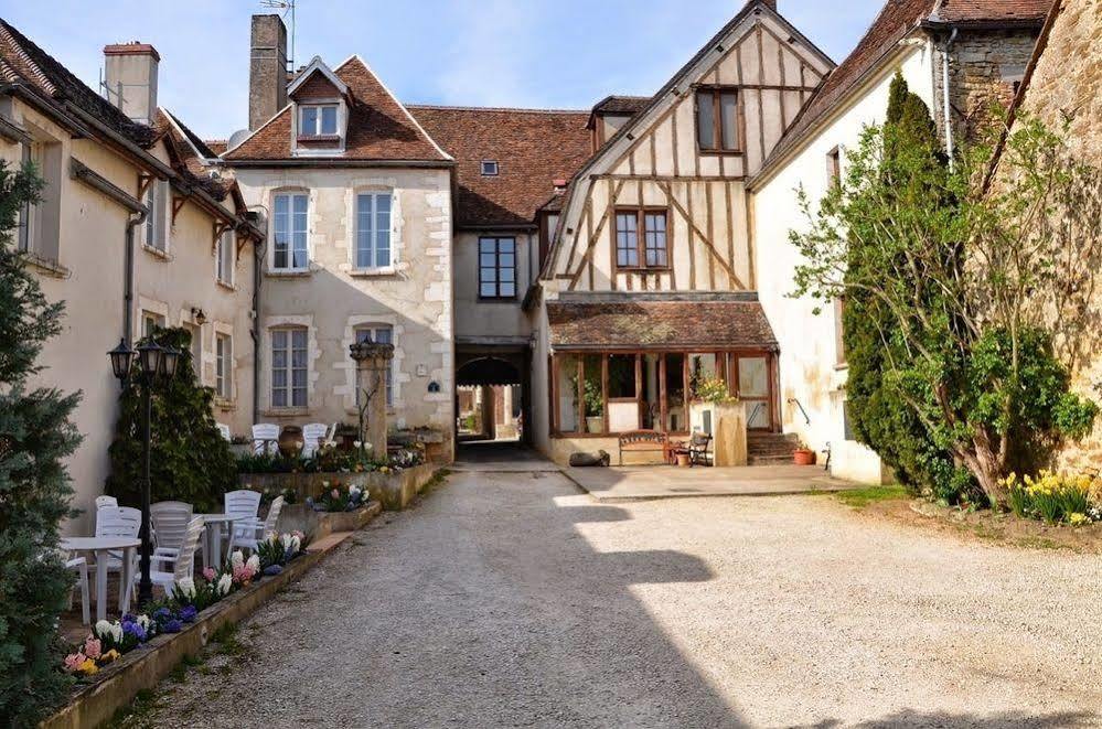 Logis Hotel - Le Relais Saint Vincent Ligny-le-Châtel Kültér fotó